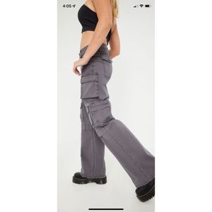 Garage low rise, wide leg cargo pants